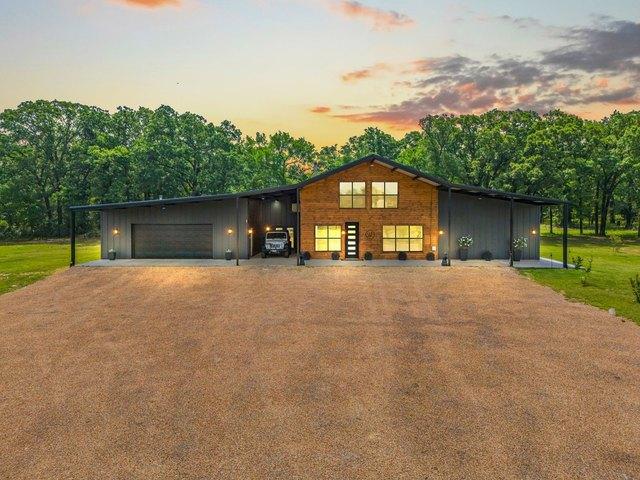 House for sale in Wills Point, Texas