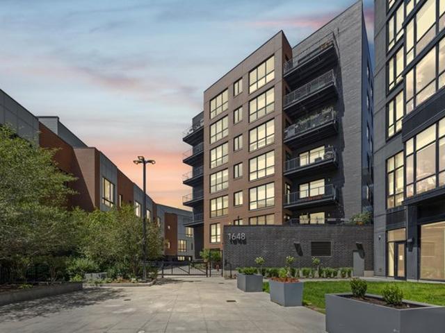 Condo for sale in Chicago Park, Illinois