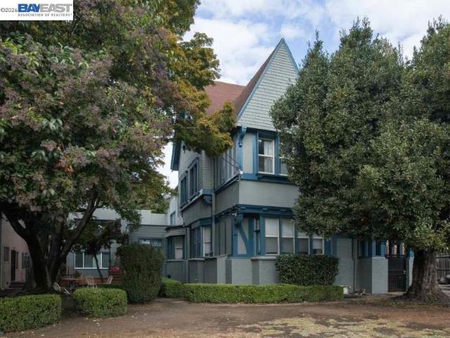 Commercial for sale in Oakland, California