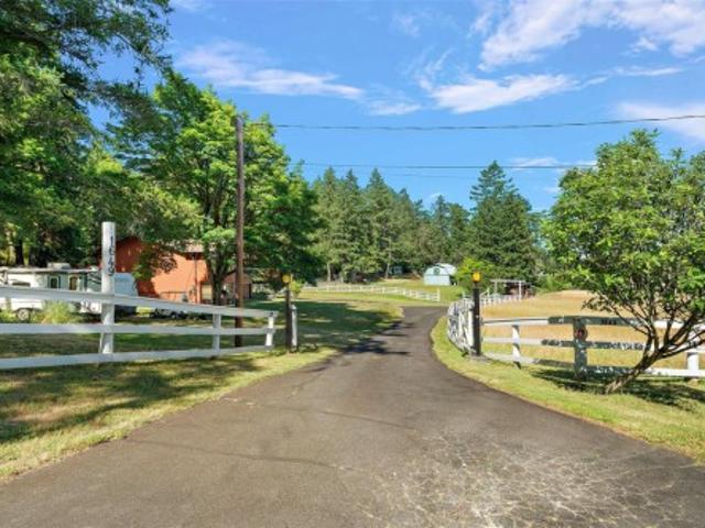 House for sale in Saanich, British Columbia