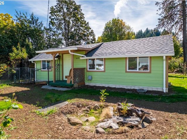 House for sale in Sweet Home, Linn County