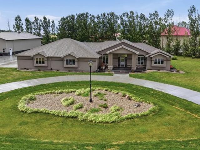 House for sale in Mapleton, North Dakota