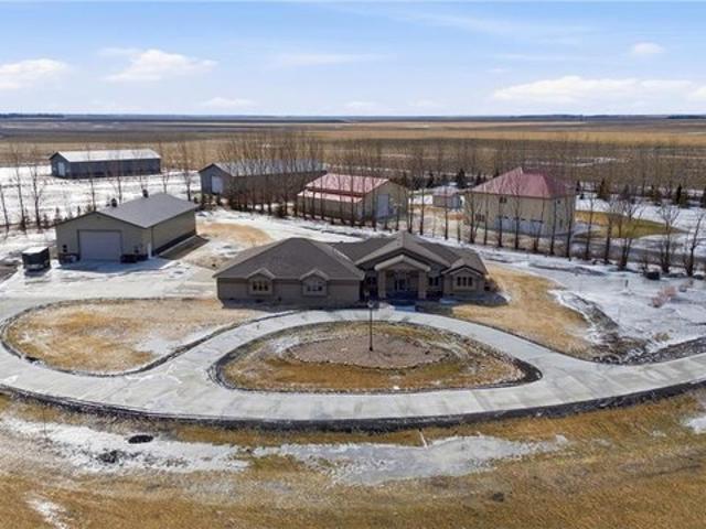 House for sale in Mapleton, North Dakota
