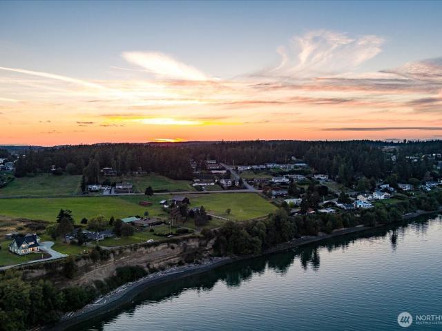 House for sale in Oak Harbor, Washington
