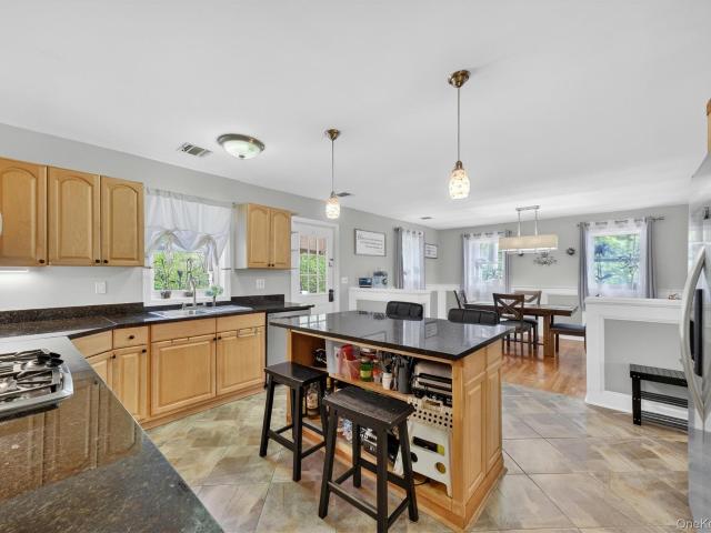 House for sale in Village of Woodbury, Town of Cornwall