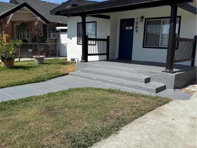 Property for rent in Vermont Square, Los Angeles