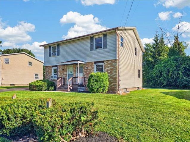 House for sale in Oak Hill, New York