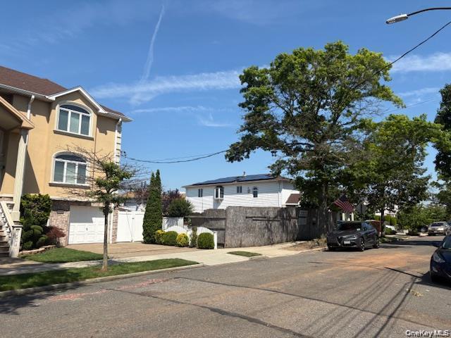 Land for sale in Queens County, New York