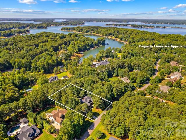 House for sale in Mooresville, North Carolina