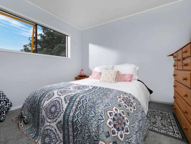 Apartment for sale in Whangaparaoa