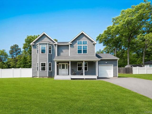 House for sale in Centereach, New York