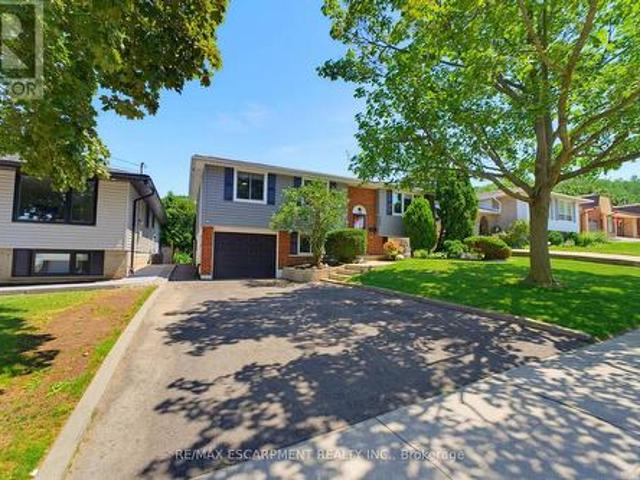 House for sale in Ancaster, Ontario