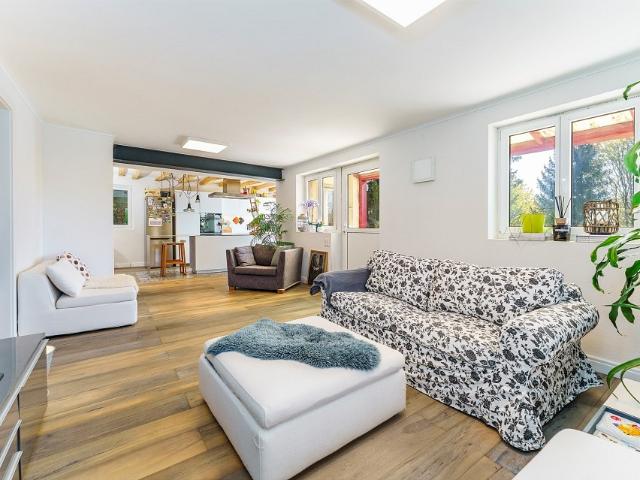 Mehrfamilienhaus kaufen in Epalinges, Waadt