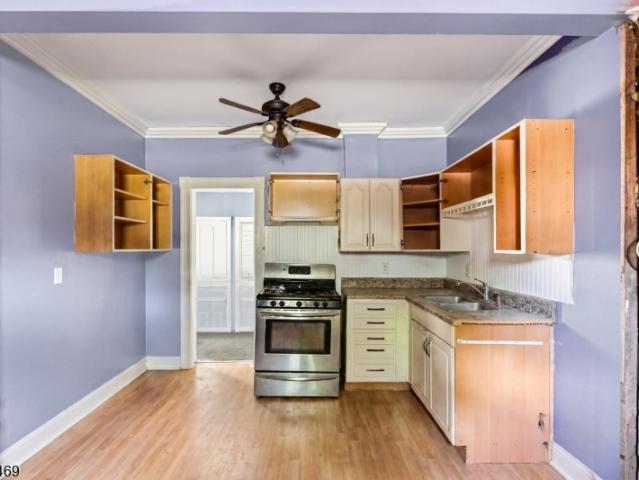 House for sale in Newton, New Jersey