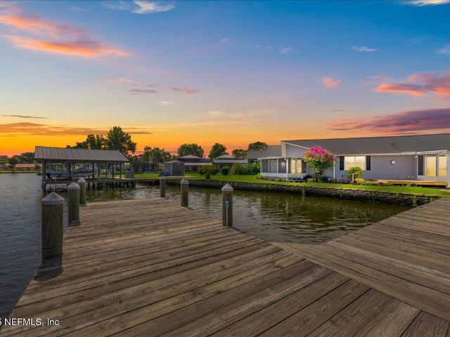 Property for sale in Satsuma, Florida