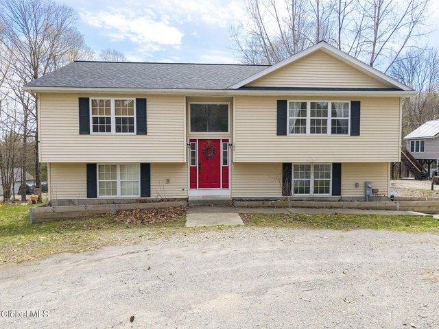 House for sale in Saratoga, New York
