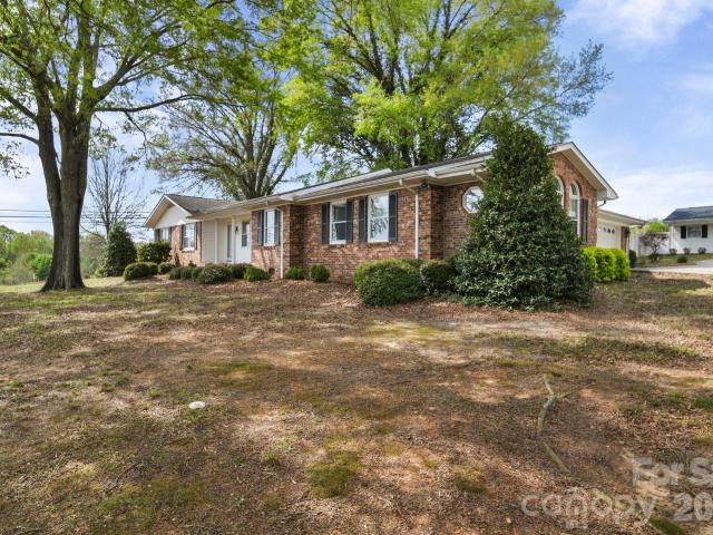 House for sale in Peachland, North Carolina