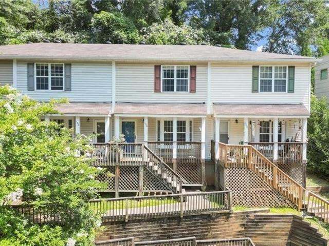 Townhouse for sale in Roswell, Georgia