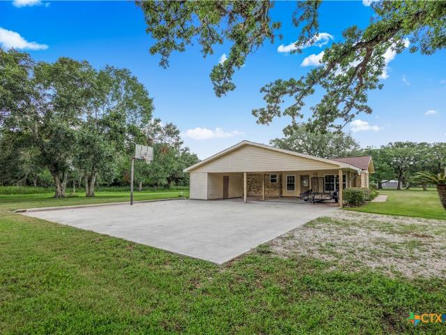 House for sale in Edna, Texas