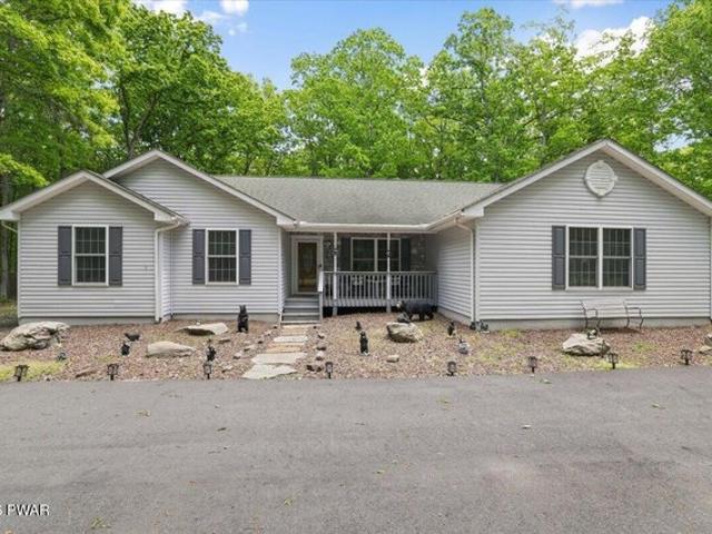 House for sale in Beach Lake, Pennsylvania