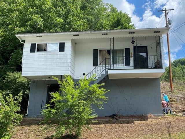 House for sale in Mingo, West Virginia