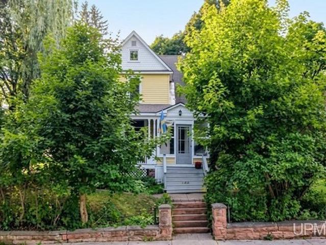 House for sale in Houghton, Michigan