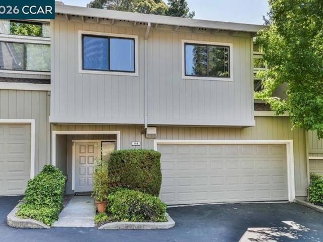 Townhouse for sale in Pleasant Hill, California