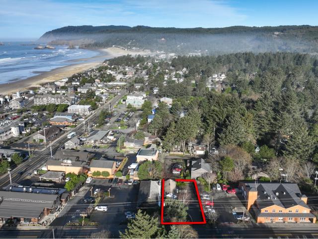 Commercial for sale in Oregonia