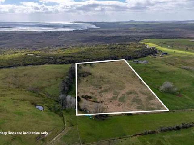 Property for sale in Fairburn, Northland