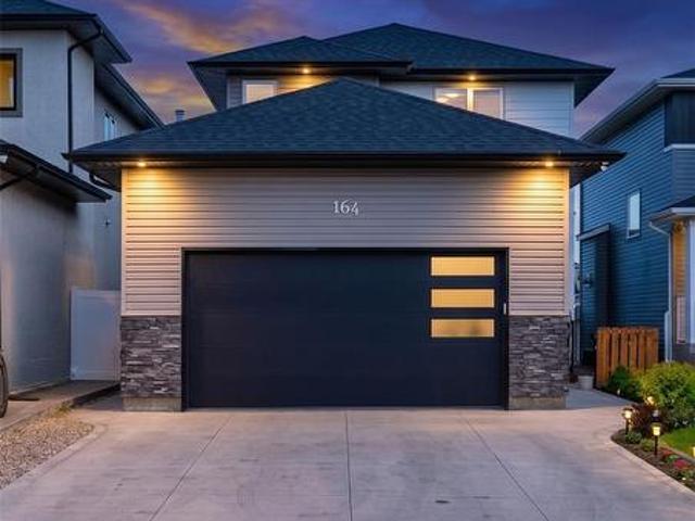 House for sale in Saskatoon, Saskatchewan