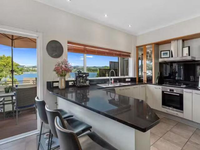 House for sale in Omokoroa, Bay Of Plenty