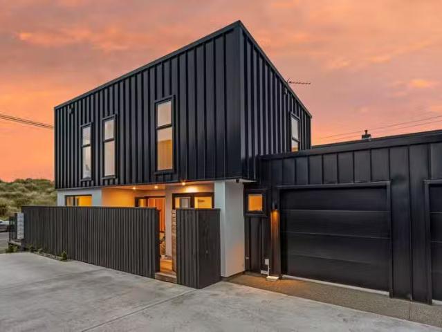 House for sale in Chaslands, Canterbury