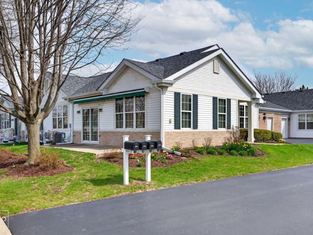 Property for sale in Crest Hill, Illinois
