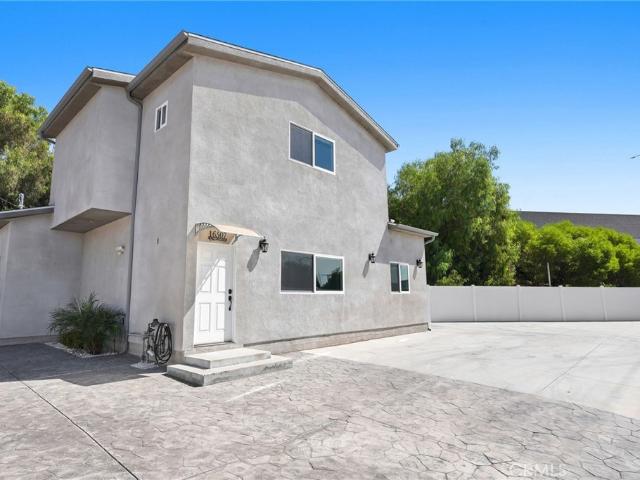 Property for rent in Canoga Park, California