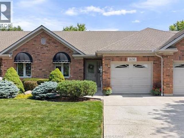 House for sale in Ontario