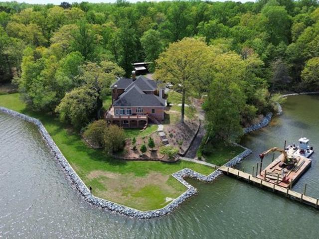 House for sale in Port Republic, Maryland