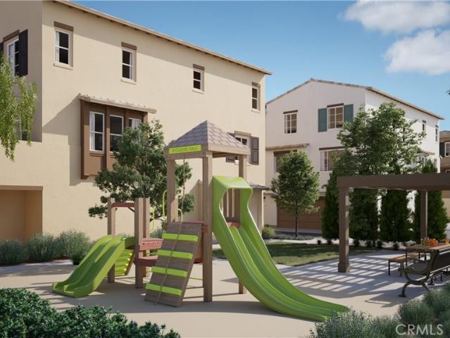 Townhouse for sale in Compton