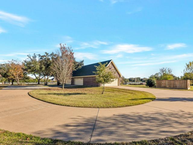 House for sale in Cypress