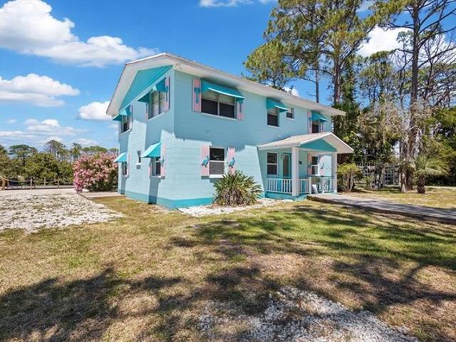 House for sale in Cedar Key, Florida