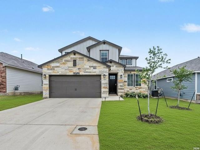 House for sale in Elmendorf, Texas