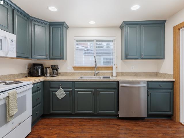 House for sale in Florence, Lane County