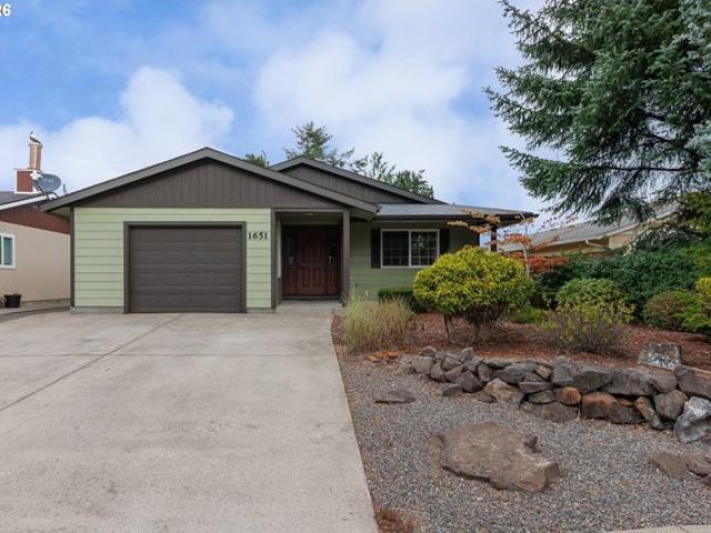 House for sale in Oregonia