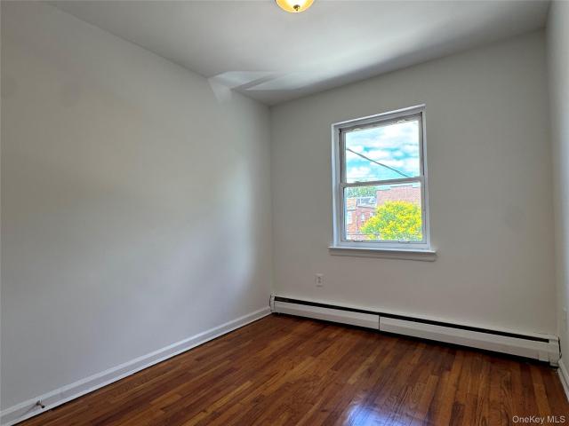 Property for rent in The Bronx, Arverne