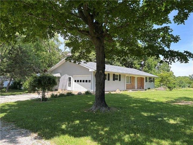 House for sale in Shelbyville, Illinois