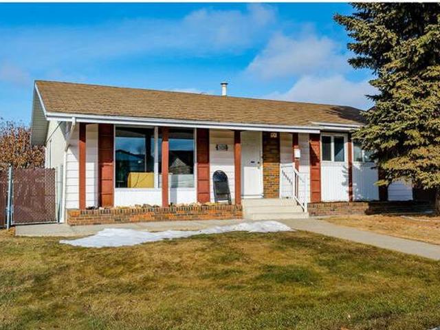 House for sale in Edmonton
