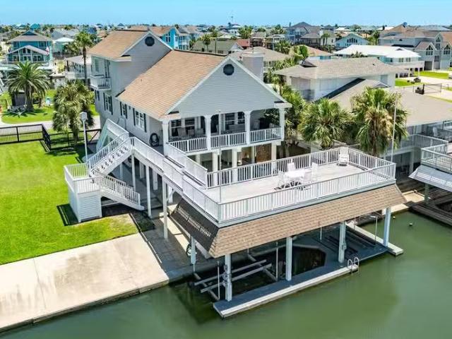 House for sale in Galveston