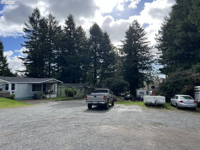Commercial for sale in Oregonia