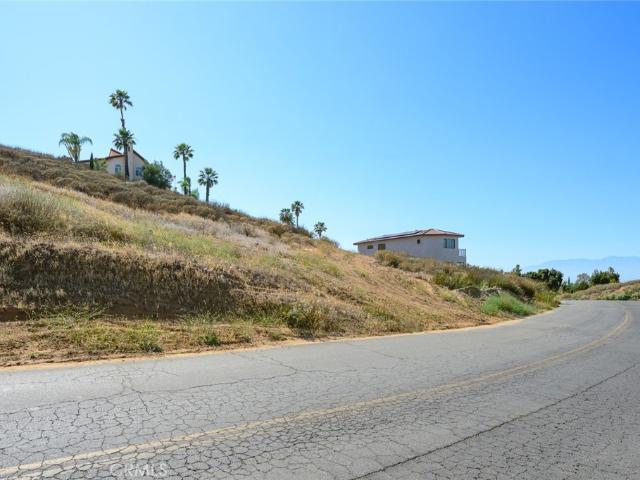Land for sale in Riverside, California