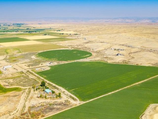Farm for sale in Loma, Colorado