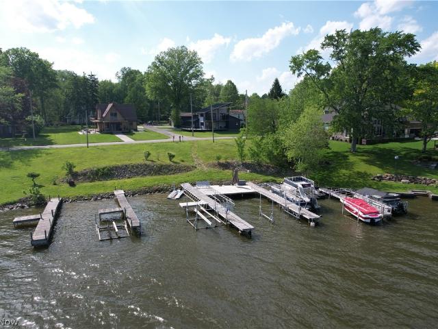 House for sale in Lake Milton, Ohio
